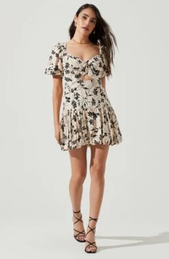 Siyah Floral Cutout Puff Sleeve Mini Dress