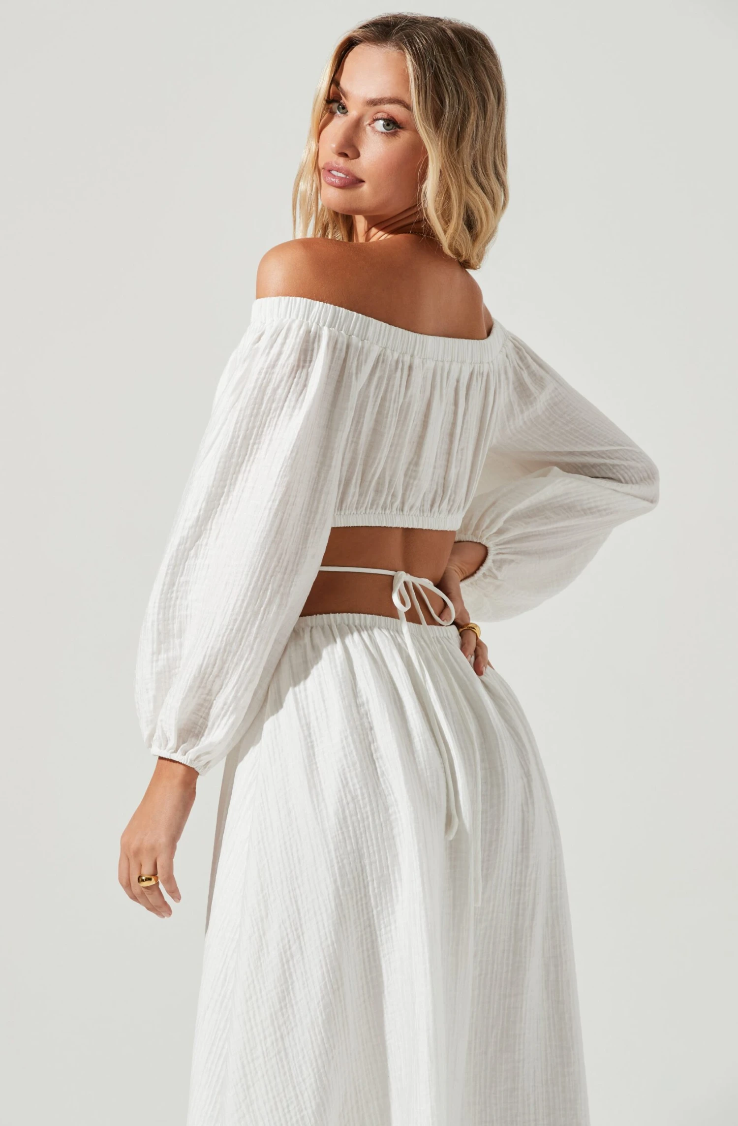 Cassian Cutout Off Shoulder Midi Dress 4 Cassian Cutout Off Shoulder Midi Dress - Image 4