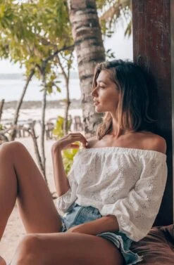 Elodie Off Shoulder Eyelet Bodysuit -Dresses Sales Store ACT16034 WHITE 4 cc4a8b8a 8f56 4431 a825 39429b691036