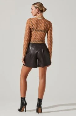 Wilma Faux Leather Shorts -Dresses Sales Store ACT17338M MUSTARDCREAMGEO 5 e94da21f 224a 4c2c 8ec0 cbffea15c14b