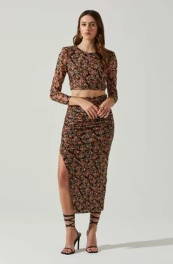 Louisa Floral Long Sleeve Open Back Crop Top 9 Louisa Floral Long Sleeve Open Back Crop Top -Dresses Sales Store ACT17568 BLACKORANGEMULTI 1