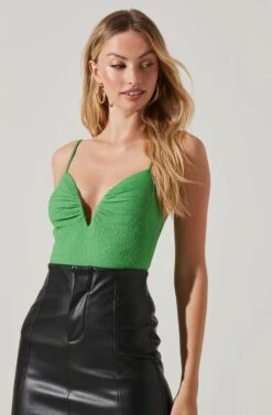 Fia Crinkled Plunge Neck Bodysuit -Dresses Sales Store ACT17613 GREEN 2