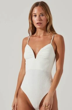 Fia Crinkled Plunge Neck Bodysuit -Dresses Sales Store ACT17613 IVORY 3