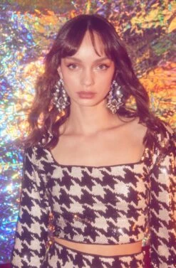 Darby Sequin Houndstooth Crop Top -Dresses Sales Store ASTR HOL22 SKATE 1269