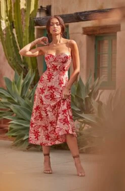 Josiane Floral Sweetheart Midi Dress -Dresses Sales Store ASTR SUMMER23 1605 fdc4cf85 7094 439d 9c93 fd1088e49d4d