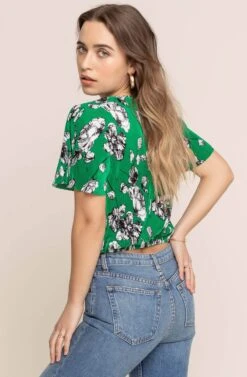 Short Sleeve Crinkle Wrap Top -Dresses Sales Store AT13629 GREEN FLORAL 4A