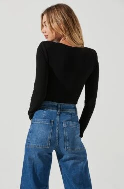 Long Sleeve Ruched Front Bodysuit -Dresses Sales Store AT16935 BLACK 4