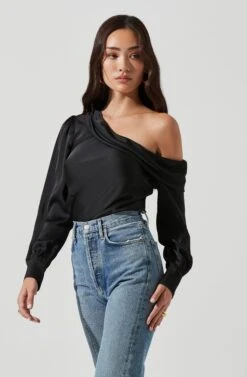 Asymmetrical One Shoulder Long Sleeve Top