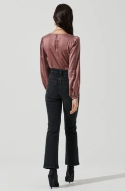 Key Hole Cutout Long Sleeve Top -Dresses Sales Store AT17111 MAUVE 1176