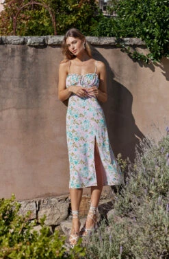 Avalee Floral Cutout Midi Dress -Dresses Sales Store LeniAliStudios ASTR GetawayGuide2022 03 22 ASTR 1794